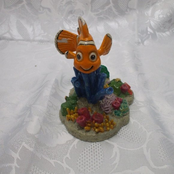 Accents Disney Pixar Finding Nemo Ceramic Aquarium Decor Poshmark
